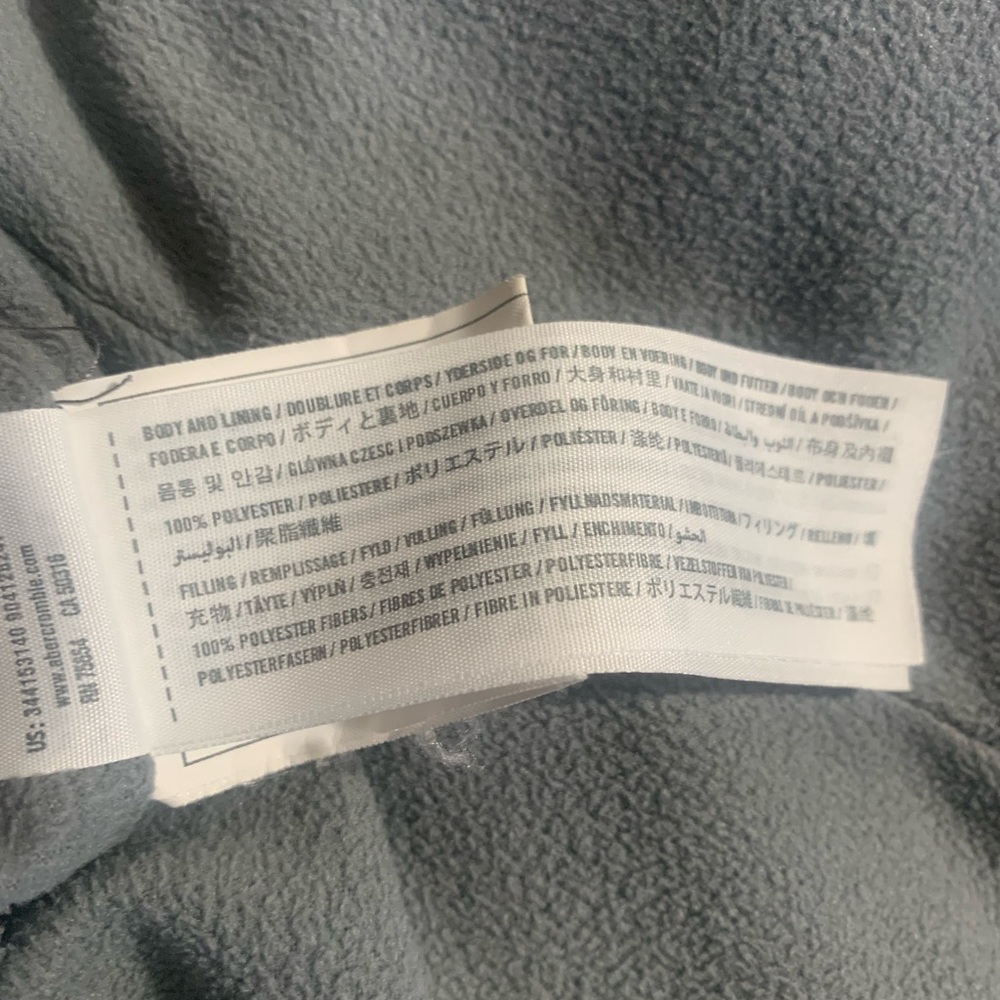 Hollister Black All-Weather Raincoat READ - DISCLOSED FLAWS with photos - Picture 9 of 14